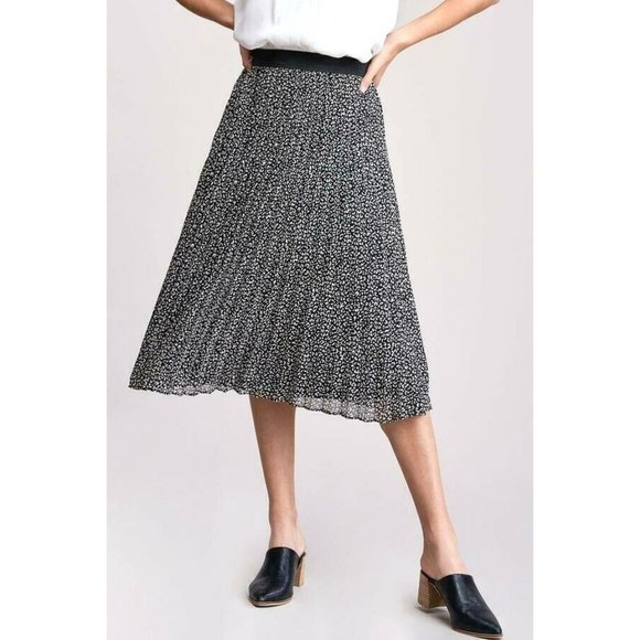 Arrays Black Ivory Leopard Pleated Midi Skirt M Elastic Waist Sheer Lined - Picture 2 of 5